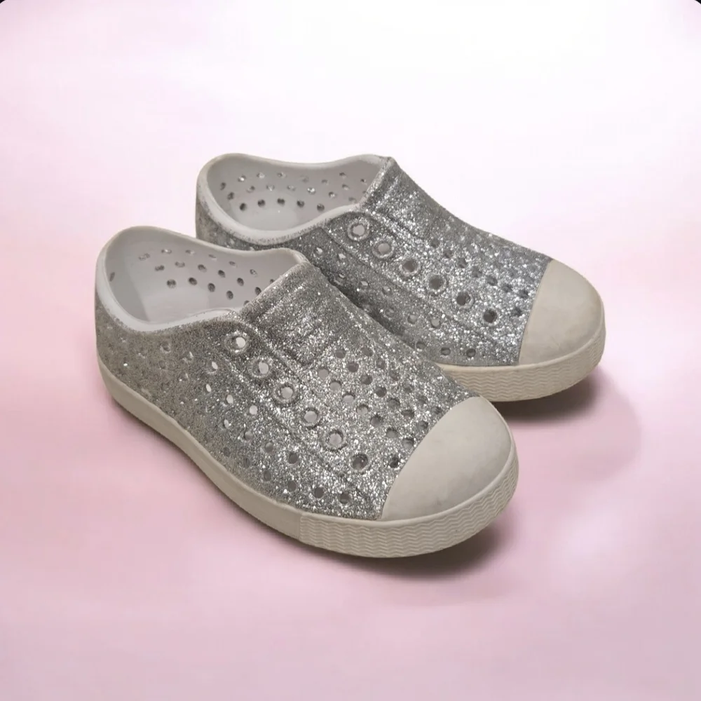 Native Kids Silver Glitter Slip-On Water Shoes